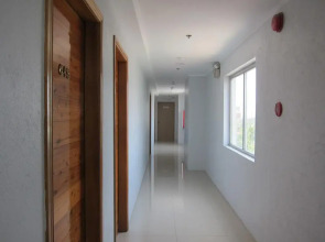 Nichols Airport Hotel