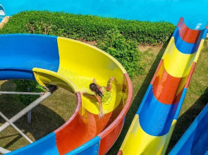 Hawaii Caesar palace Hotel & Aqua Park