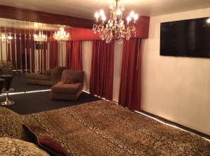 Los Angeles Adventurer All Suite Hotel at LAX