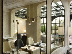 Hotel Le Narcisse Blanc & Spa