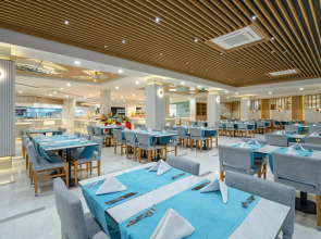 İz Flower Side Beach Hotel