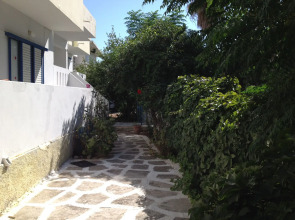 Kaloxenia Apartments