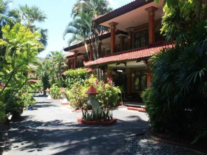 Puri Naga Beachfront Cottages