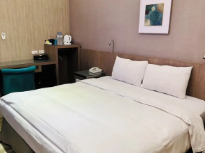 West.inn48 - Self Check-In Hotel