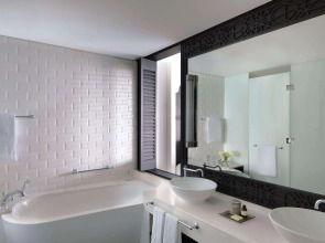 Fairmont Fujairah Beach Resort