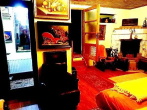 Leyla Guesthouse Castel