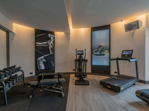 Отель Kwetu Nairobi Curio Collection By Hilton