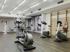 H10 Mediterranean Village