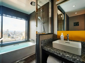 Отель The Royal Park Hotel Iconic Osaka Midosuji