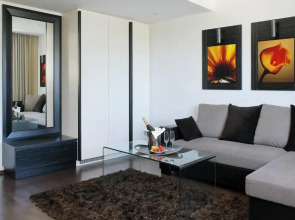 Oru Hub Hotel Tallinn — Handwritten Collection