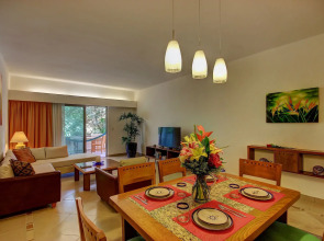 Palmar del Sol by Riviera Maya Suites