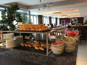 Hampton by Hilton London City