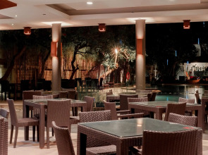 Surya Kencana Seaside Hotel