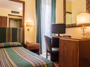 Raeli Hotel Noto