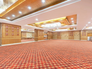 Radisson Hotel Gurugram Sohna Road City Center