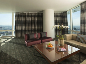 Loews Hollywood Hotel