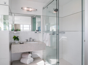 Clevelander Hotel – Adults Only