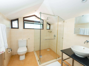 Heri Heights Hotel Apartments, SureStay Collection by BW