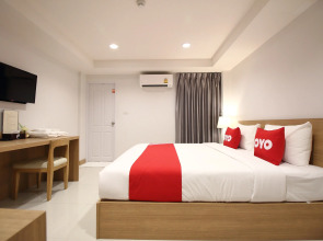 Super OYO 483 Pannee Hotel Khaosan