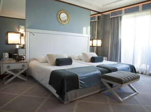 Grande Real Villa Italia