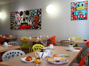 Grand Hôtel Dauphiné Toulon, Boutique Hôtel & Suites