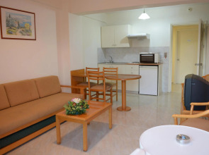 Maris Grand Waterpark Resort