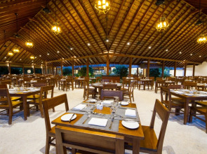 Отель Summer Island Maldives