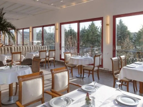 Bonjur Hotel Thermal & Wellness Club