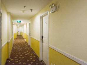 Home Inn Beijing Communication University of China West Gate