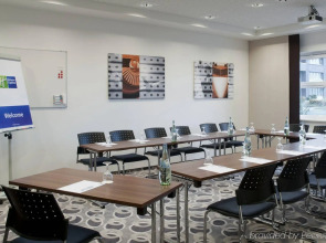 Holiday Inn Express Bremen Airport by IHG