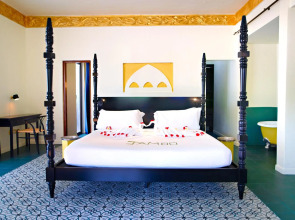 Gold Zanzibar Beach House & Spa