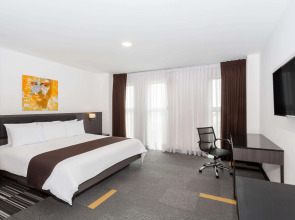 Wyndham Costa Del Sol Lima Airport