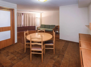 Hotel & Aparthotel Cosmos