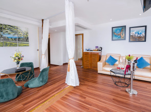 Cicilia Hotels & Spa Danang