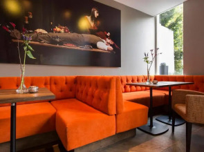 The Amsterdam Canal Hotel