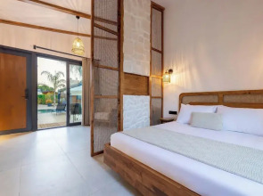 Rota Kilidonia Karaöz Suites&Villas