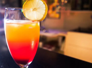 Blue Lagoon Inn & Suites