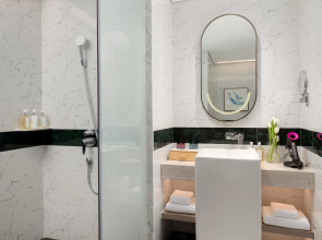 Holiday Inn Resort Sanya Bay by IHG