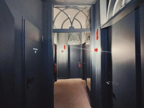 Esqina Cosmopolitan Lodge