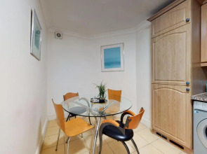 Park Lane Apartments - Clarges St