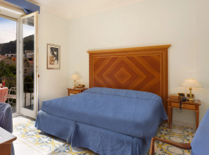 Отель Continental