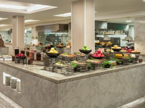 Crowne Plaza Muscat by IHG