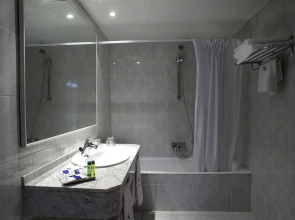 Отель Ciudad de Castelldefels