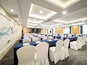 AI Lives In The Future Hotel（Xi'an Longshouyuan Daming Palace West Subway Station Branch）