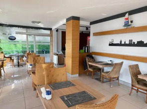 Lounge Boutique Hotel