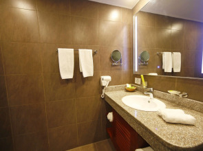 Отель Best Western Premier Garden Entebbe