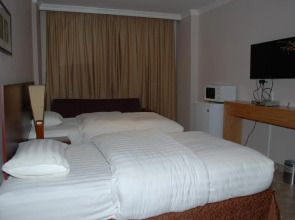 Times Square Suite Hotel