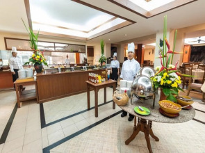 Pinnacle Grand Jomtien Resort and Beach Club