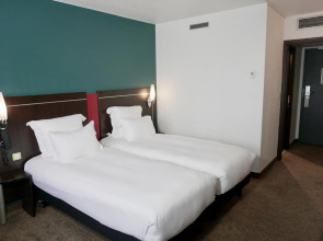 Holiday Inn - the niu, Fender Amsterdam by IHG