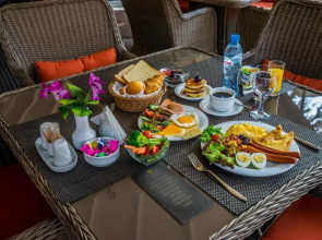 Отель City Avenue